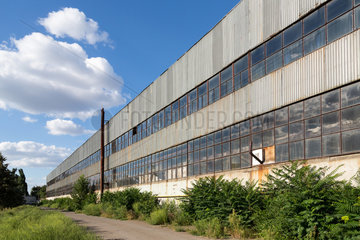 Bender  Republik Moldau  Ruine einer geschlossenen Fabrik