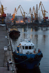 Odessa  Ukraine  Schlepper im Hafen