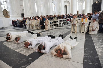 St. Blasien  Deutschland  Priesterweihe im Dom St. Blasius