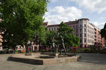 Berlin  Deutschland  der Feuerwehrbrunnen auf dem Mariannenplatz