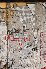 Berlin  Deutschland  Berliner Mauer vor der Sanierung