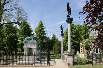 Berlin  Deutschland  Grabstaetten auf dem Invalidenfriedhof