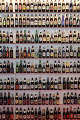 Berlin  Deutschland  eine Wand mit Bierflaschen aus ganz Deutschland  Gruene Woche