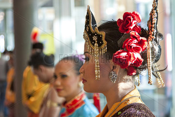 Tourismusmesse  malaysische Frauen