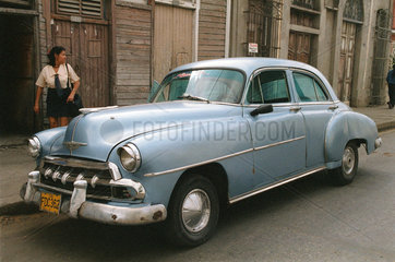 Cienfuegos  Kuba  parkender Chevrolet Styleline  Baujahr 1952