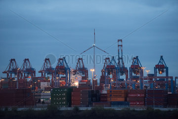 Hamburg  Deutschland  Container-Terminal im Hamburger Hafen