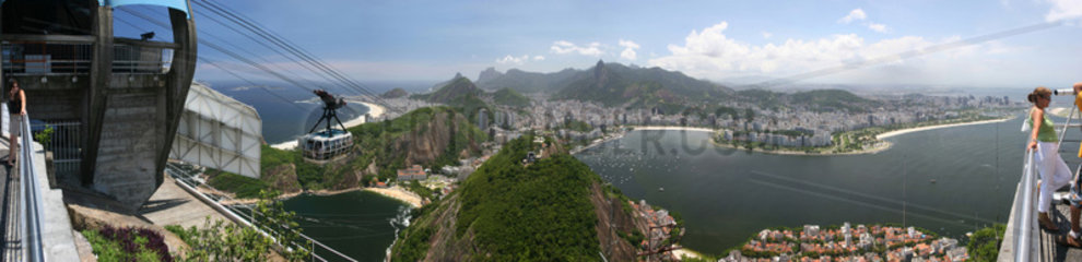 Rio de Janeiro  Brasilien  Panoramablick von der Bergstation der Seilbahn