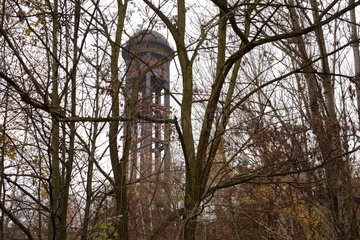 Berlin  Deutschland  ein Wasserturm im Natur-Park Schoeneberger Suedgelaende
