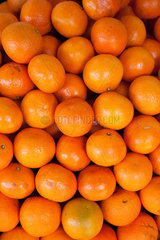 Funchal  Portugal  Mandarinen auf dem Wochenmarkt von Funchal