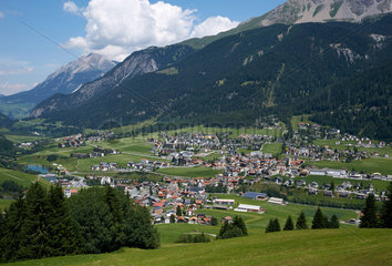 Salouf  Schweiz  Blick auf Savognin