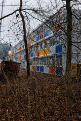 Berlin  Deutschland  Wohncontaineranlage fuer Fluechtlinge