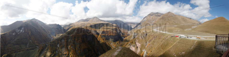 Gudauri  Georgien  Aussichtspunkt am Kreuzpass im Kaukasus