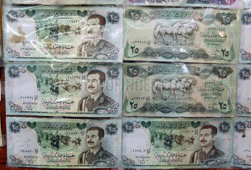Dubai  Vereinigte Arabische Emirate  Irakische Banknoten
