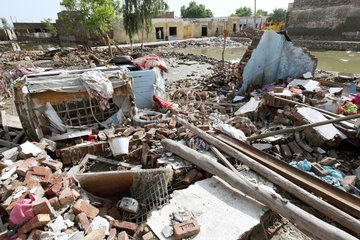 Nowshera  Pakistan  die zerstoerte Stadt nach dem Hochwasser