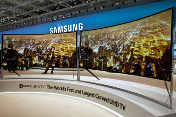 Berlin  Deutschland  Messestand von Samsung auf der IFA 2014