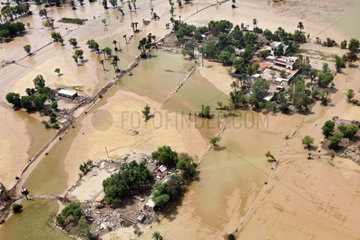 Kotnai  Pakistan  vom Hochwasser ueberflutete Gebiete