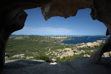 Palau  Italien  Blick vom Capo d’Orso auf die Meerenge zwischen Sardinien und der Insel La Maddalena