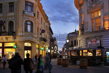 Bukarest  Rumaenien  Restaurants und Kneipen in der Strada Lipscani