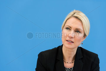 Berlin  Deutschland  Manuela Schwesig  SPD  Bundesministerin fuer Familie  Senioren  Frauen und Jugend