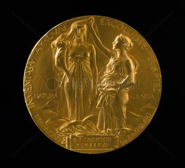Nobel Prize for Physics  1937.