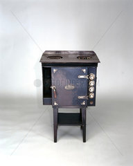 The Belling 'Modernette' electric cooker  1919.