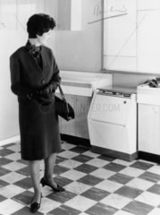 The restyled Hoover Keymatic washing machine  4 November 1964.