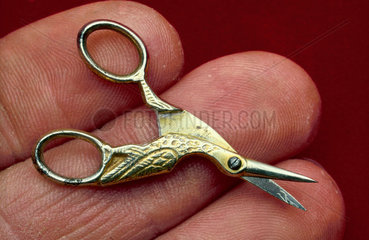 Scissors  for cutting the umbilical cord  19th century.