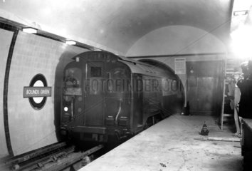 Piccadilly tube station  12 December 1928.