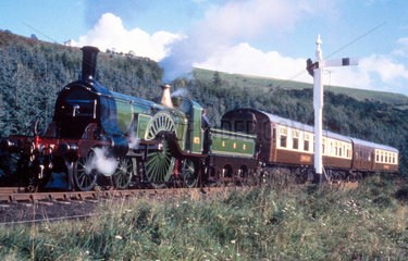 'Stirling Single' 4-2-2 steam locomotive No