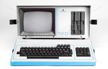 Kaypro II Portable Computer System  1983.