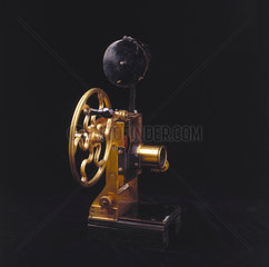 Riley Kineoptoscope projector  1896.