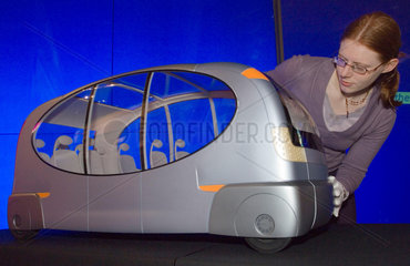 Driverless bus in the Science Museum's Antenna science news gallery  2007.