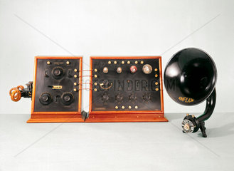 Burndept Ultra IV radio receiver  1923.