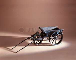 Three wheeled heavy wagon  1750.