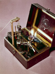 Berry's Instantaneous Light Box  1824.
