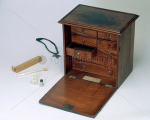 Medicine chest and assorted medicinal items  1750-1950.