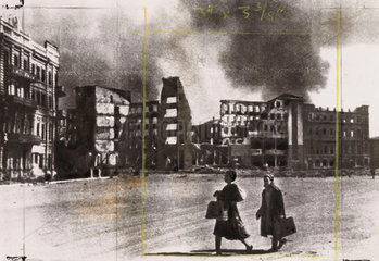 Women carry supplies in war-battered Stalingrad  1942.