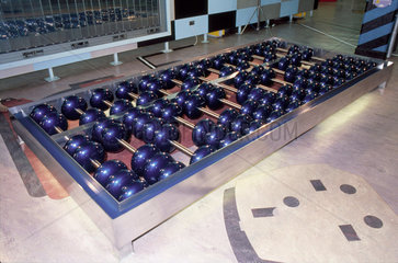 World's largest abacus  Science Museum  London  23 January 2001.