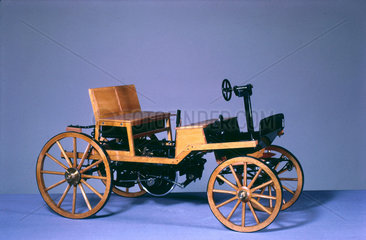 Siegfried Marcus petrol motor car  1875.
