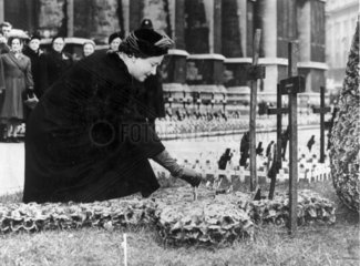 The Queen Mother  Westminster Abbey  London  1957.