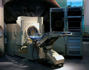 CT brain scanner  1970-1971.