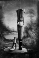 Prosthetic devices for the leg  1890-1910.