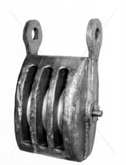 Three sheave pulley block  1826.