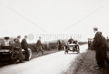 Speed tests during the 1000 Mile Trial  1900.
