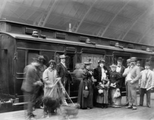 Sarah Bernhardt arriving in London  28 July 1894.
