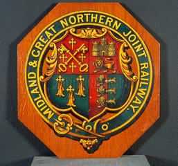 Coat of arms of the Midland and Great Northern Joint Railway.