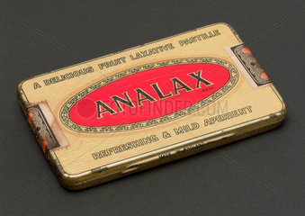 ‘Analax’ pastilles  1920-1955.