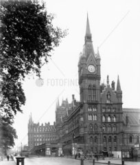 The Midland Grand Hotel at St Pancras Station  Euston Road  London  c 1907.