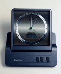 Kundo 'Space Timer' radio-controlled desk clock  1988.