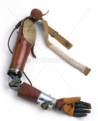 Artificial arm  1920-1925.